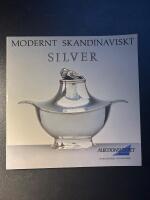 Modernt skandinaviskt silver