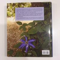 Klematis : &ouml;ver 100 utvalda sorter