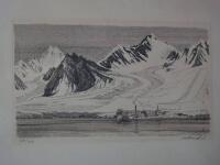 Industri (gruvf&ouml;retag/sm&auml;ltverk) i ett vintrigt fj&auml;llandskap vid kusten