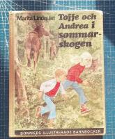 Toffe och Andrea i sommarskogen