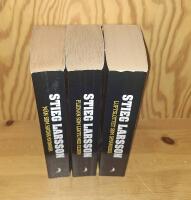  Millennium trilogin: M&auml;n som hatar kvinnor, Flickan som lekte med elden och Luftslottet som spr&auml;ngdes [POCKET] 