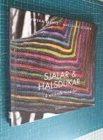 Sjalar & halsdukar - 14 stickade modeller