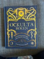 Ockulta boken : en kronologisk resa fr&aring;n alkemi till wicca