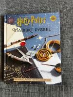 Harry Potter Magiskt pyssel : den officiella boken med trollkarlspyssel