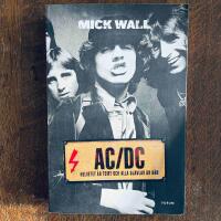 AC/DC : helvetet &auml;r tomt och alla dj&auml;vlar &auml;r h&auml;r