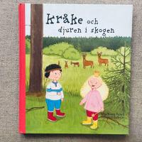 Kr&aring;ke och djuren i skogen