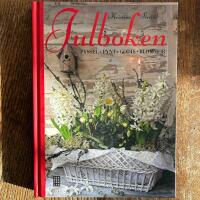 Julboken : pyssel, pynt, godis, blommor