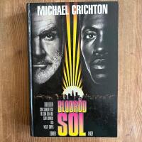 Blodr&ouml;d sol : [roman]