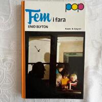 Fem i fara