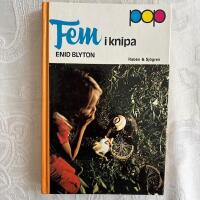 Fem i knipa