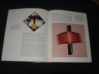 Otto G. Carlsund i fj&auml;rrperspektiv