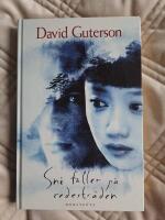 Sn&ouml; faller p&aring; cedertr&auml;den