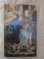 Glasbl&aring;sarns barn