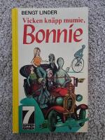 Vicken kn&auml;pp mumie, Bonnie