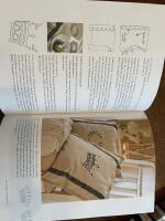 Inred och dekorera ljust och lantligt : shabby chic, slitet charmigt, nytt och n&ouml;tt