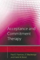 Acceptance and commitment therapy : distinctive features
