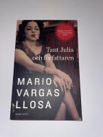 Tant Julia och f&ouml;rfattaren