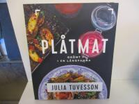 Pl&aring;tmat : gr&ouml;nt i en l&aring;ngpanna