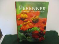Perenner - v&aring;ra tr&auml;dg&aring;rdsv&auml;xter : [inspiration, sk&ouml;tsel, lexikon]