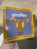 Nyfiken p&aring; giraffen