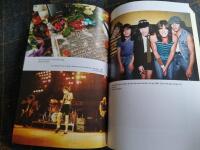 AC/DC : helvetet &auml;r tomt och alla dj&auml;vlar &auml;r h&auml;r