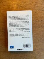 De l&aring;ngh&aring;riga merovingerna och andra essayer