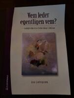 Vem leder egentligen vem? : samproducerat ledarskap i skolan