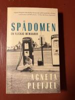 Sp&aring;domen : en flickas memoarer