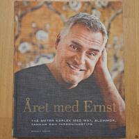 &Aring;ret med Ernst