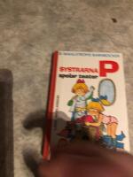 Systrarna P spelar teater (nr 423)