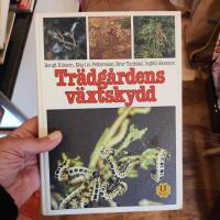 Tr&auml;dg&aring;rdens v&auml;xtskydd