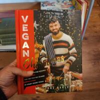 Vegan christmas - over 70 amazing vegan recipes for the festive season and