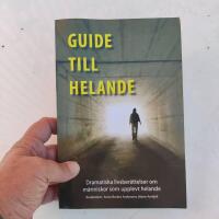 101 ber&auml;ttelser om &auml;nglavakt och &ouml;vernaturliga ingripanden