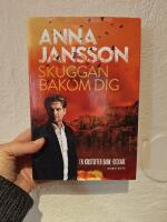 Skuggan bakom dig