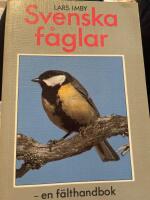 Svenska f&aring;glar : en f&auml;lthandbok