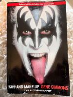 Kiss and make-up : the autobiograpgy