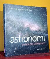 Astronomi &ndash; en bok om universum