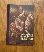 P&aring;vens h&auml;star : hovkultur och maktsymbolik i kyrkostaten Rom