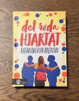 Det r&ouml;da hj&auml;rtat : Boken om Agnes 2