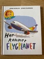 H&auml;r kommer flygplanet