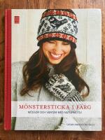 Mönstersticka i färg : mössor och vantar med naturmotiv