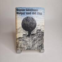 Stolpar med r&ouml;d ring