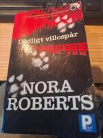 D&ouml;dligt villosp&aring;r : sp&auml;nningsroman