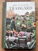 &Aring;ret i en liten tr&auml;dg&aring;rd