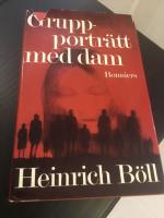Grupportr&auml;tt med dam : roman