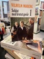 Soldat med brutet gev&auml;r : en m&auml;nniska ur det f&ouml;rg&aring;ngna rannsakad och h&ouml;rd om sina levnadsomst&auml;ndigheter I-II