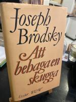 Att behaga en skugga : valda ess&auml;er