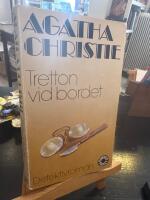 Tretton vid bordet - [detektivroman]