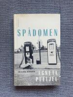 Sp&aring;domen : en flickas memoarer