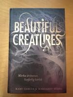 Beautiful Creatures Bok 1, M&ouml;rka dr&ouml;mmar, livsfarlig k&auml;rlek